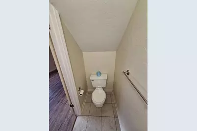 6111 SW 8th Place, Gainesville, FL 32607 - Photo 10