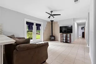 5 SW 41 St, Gainesville, FL 32607 - Photo 6