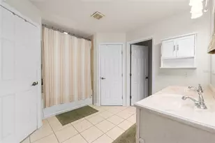 646 NE 2nd St, Williston, FL 32696 - Photo 16