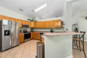 646 NE 2nd St, Williston, FL 32696 - Photo 8