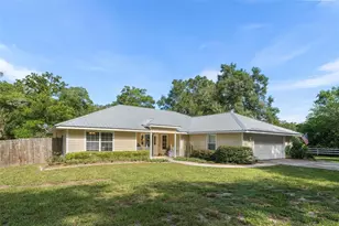 646 NE 2nd St, Williston, FL 32696 - Photo 2