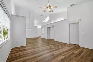 5040 SW 9th Ln, Gainesville, FL 32607 - Photo 16