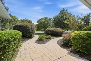 2138 NW 30th Pl, Gainesville, FL 32605 - Photo 4