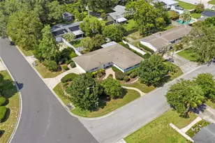 2138 NW 30th Pl, Gainesville, FL 32605 - Photo 2
