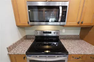 2138 NW 30th Pl, Gainesville, FL 32605 - Photo 16