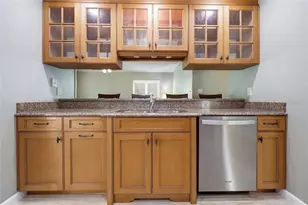 2138 NW 30th Pl, Gainesville, FL 32605 - Photo 18