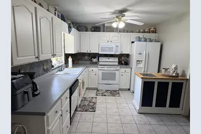 6051 NW 81st Place, Chiefland, FL 32626 - Photo 8