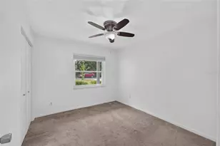 4820 NE 4th Pl, Gainesville, FL 32641 - Photo 18