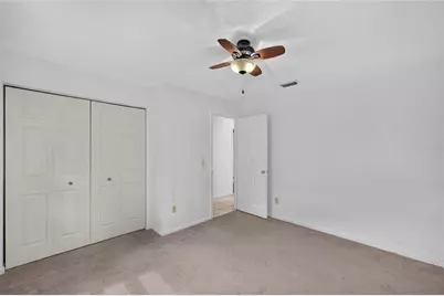 4820 NE 4th Place, Gainesville, FL 32641 - Photo 14