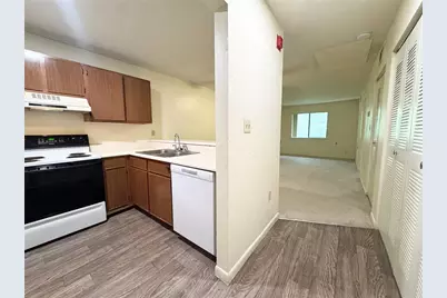 83 SE 16th Avenue #E303, Gainesville, FL 32601 - Photo 2