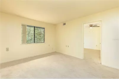 83 SE 16th Avenue #E303, Gainesville, FL 32601 - Photo 10