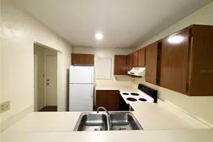 83 SE 16th Ave, Gainesville, FL 32601 - Photo 6