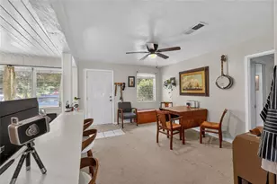 2102 NE 8th St, Gainesville, FL 32609 - Photo 8