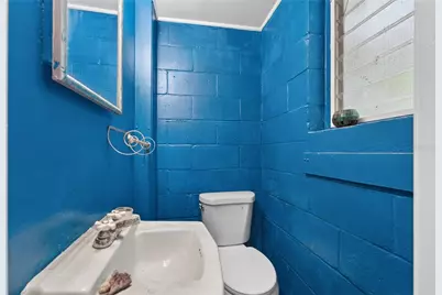 2102 NE 8th Street, Gainesville, FL 32609 - Photo 22