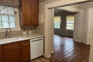 1628 NW 6th Ave, Gainesville, FL 32603 - Photo 10