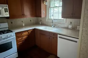 1628 NW 6th Ave, Gainesville, FL 32603 - Photo 6
