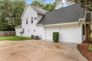 5512 NW 51st Ave, Gainesville, FL 32653 - Photo 2