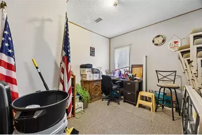 101 Sesame Street, Palatka, FL 32177 - Photo 16