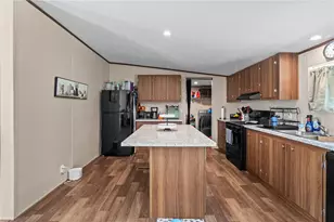 8551 NE 102nd Ct, Bronson, FL 32621 - Photo 10