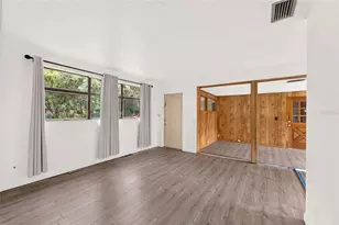 2125 NE 6th Ter, Gainesville, FL 32609 - Photo 14