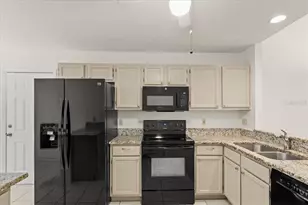 5021 SW 94th St, Gainesville, FL 32608 - Photo 10