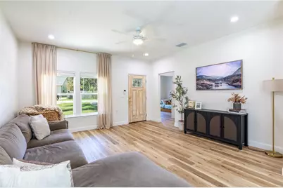 991 NW 3rd Street, Lake Butler, FL 32054 - Photo 6