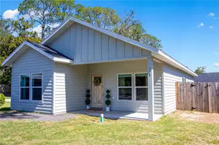 991 NW 3rd St, Lake Butler, FL 32054 - Photo 2