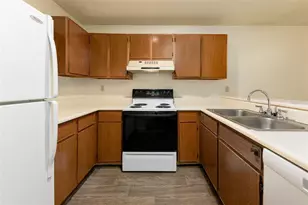 83 SE 16th Ave, Gainesville, FL 32601 - Photo 4