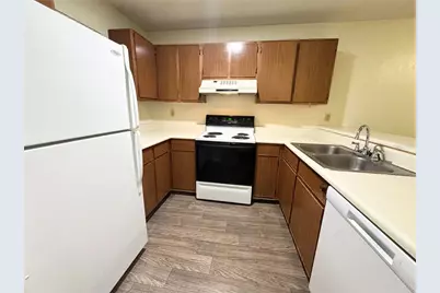 83 SE 16th Avenue #E303, Gainesville, FL 32601 - Photo 4