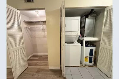 77 SE 16th Avenue #B201, Gainesville, FL 32601 - Photo 6