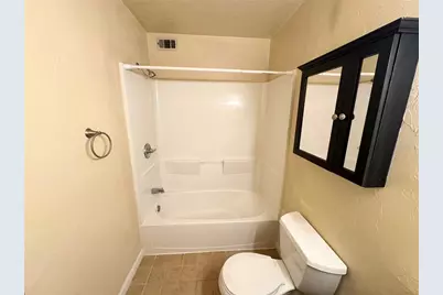 77 SE 16th Avenue #B201, Gainesville, FL 32601 - Photo 12