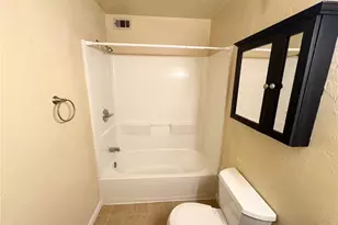 77 SE 16th Ave, Gainesville, FL 32601 - Photo 12