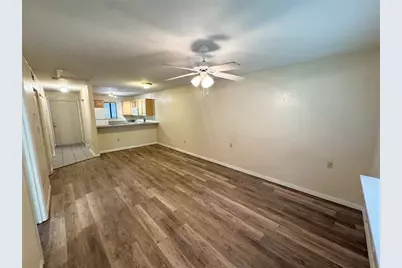 77 SE 16th Avenue #B201, Gainesville, FL 32601 - Photo 8