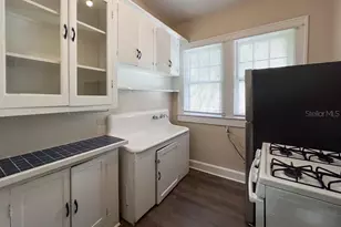 318 NE 2nd Ave, Gainesville, FL 32601 - Photo 10