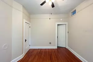 318 NE 2nd Ave, Gainesville, FL 32601 - Photo 16