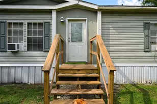 9798 State Road 100 W, Starke, FL 32091 - Photo 4