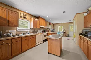 9798 State Road 100 W, Starke, FL 32091 - Photo 12