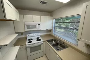 4524 SW 46th Dr, Gainesville, FL 32608 - Photo 4