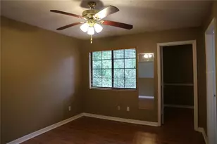 5831 SW 9th Pl, Gainesville, FL 32607 - Photo 16