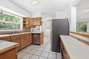 1503 NW 17th St, Gainesville, FL 32605 - Photo 10