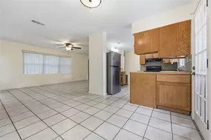 1503 NW 17th St, Gainesville, FL 32605 - Photo 8