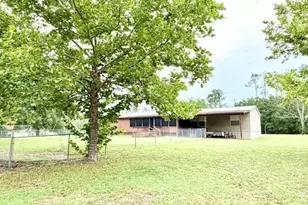 4689 NW 26th St, Bell, FL 32619 - Photo 30