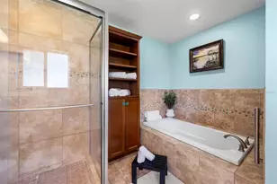 817 NW 37th Dr, Gainesville, FL 32605 - Photo 22