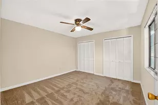 924 SW 57th Dr, Gainesville, FL 32607 - Photo 4