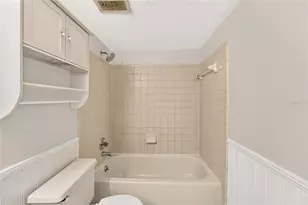 924 SW 57th Dr, Gainesville, FL 32607 - Photo 16