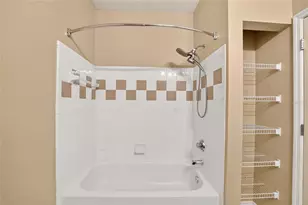 1185 SW 9th Rd, Gainesville, FL 32601 - Photo 24