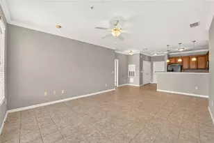 1185 SW 9th Rd, Gainesville, FL 32601 - Photo 4