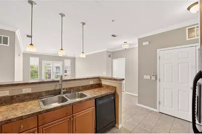 1185 SW 9th Road #409, Gainesville, FL 32601 - Photo 12