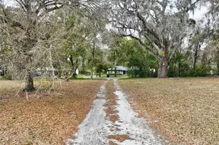 420 N Court St, Bronson, FL 32621 - Photo 2