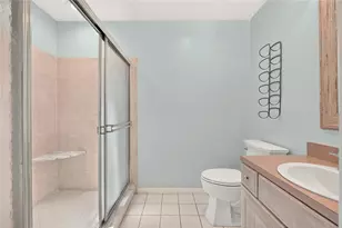 2032 NW 24th St, Gainesville, FL 32605 - Photo 18